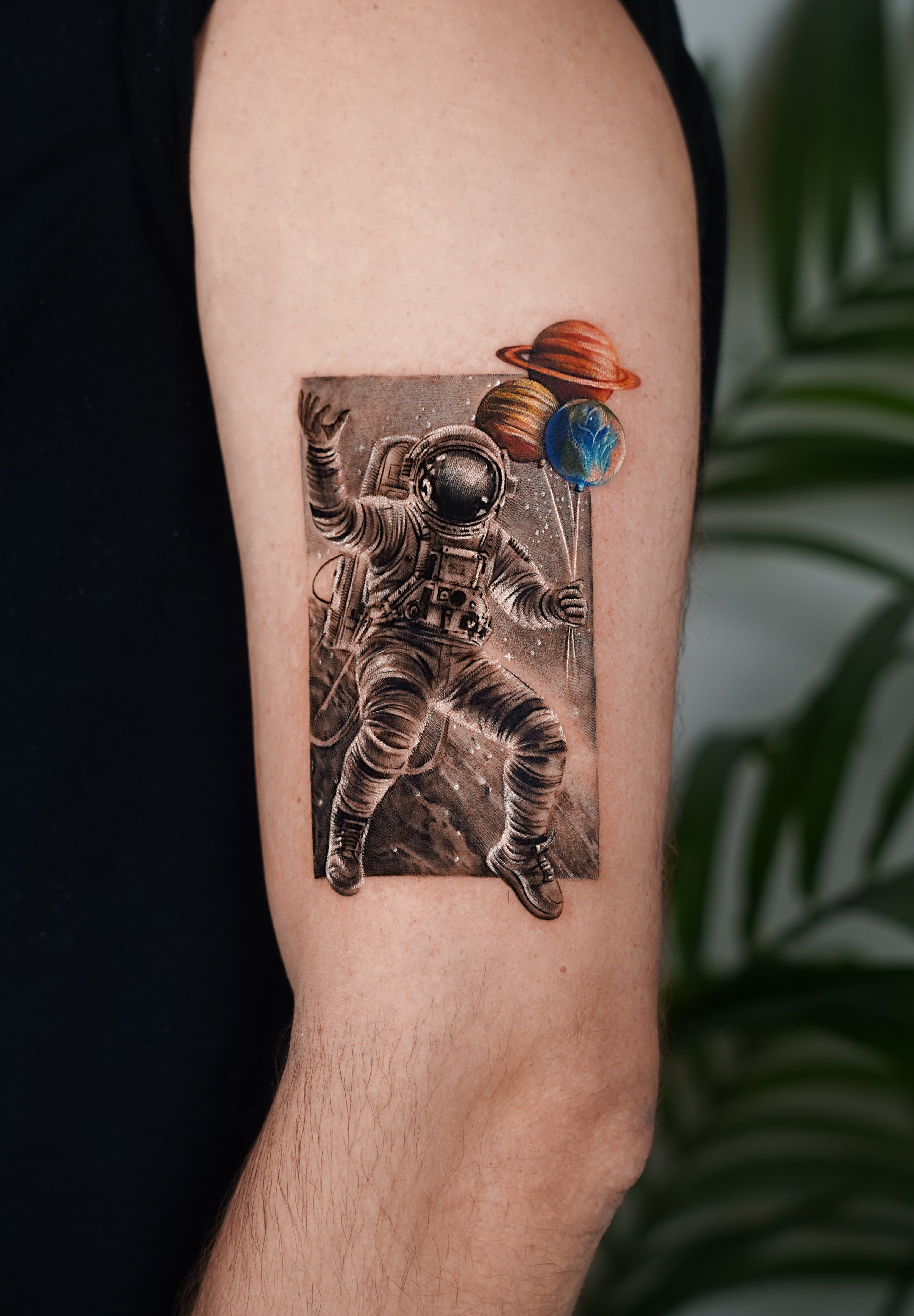 קעקוע נחש בסגנון ריאליסטי בסטודיו ג'ון בוי תל אביב