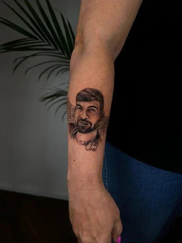 הנצחת אהובים בקעקוע: המדריך המלא לקעקוע זיכרון ומשמעות - John Boy Tattoo