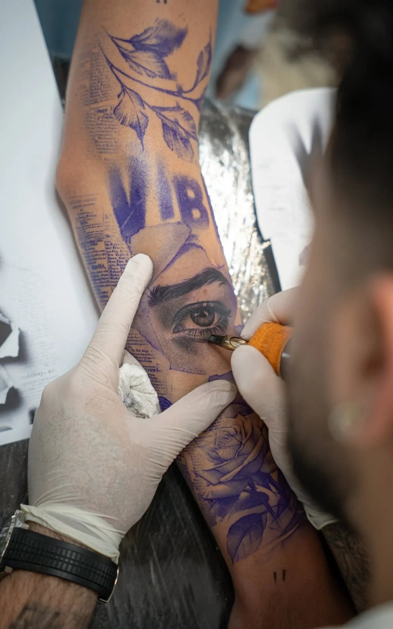 סט קעקועים קטנים לעומת אחד גדול: מה משתלם יותר?