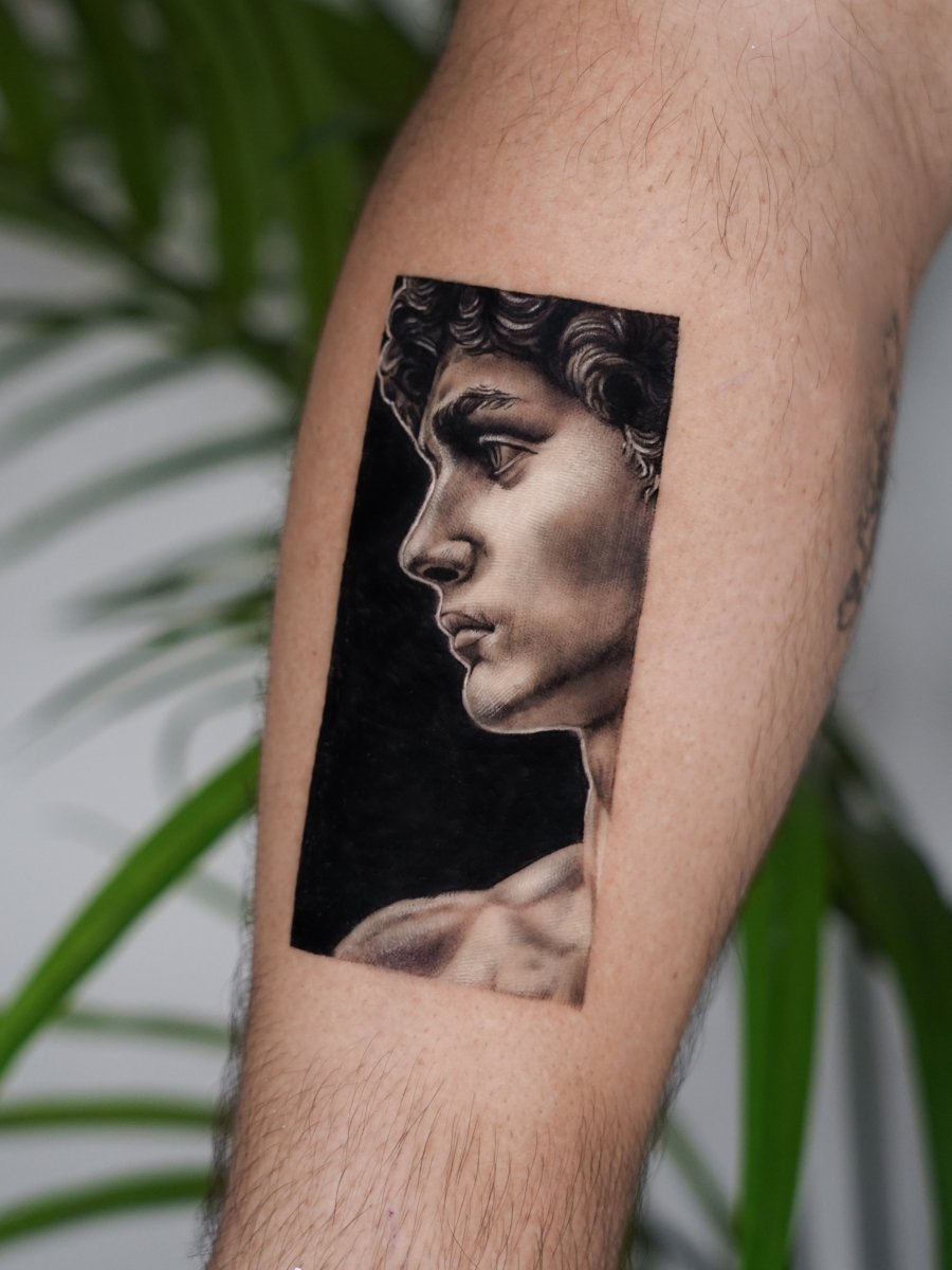 Amit Oliel - עמית אוליאל - John Boy Tattoo