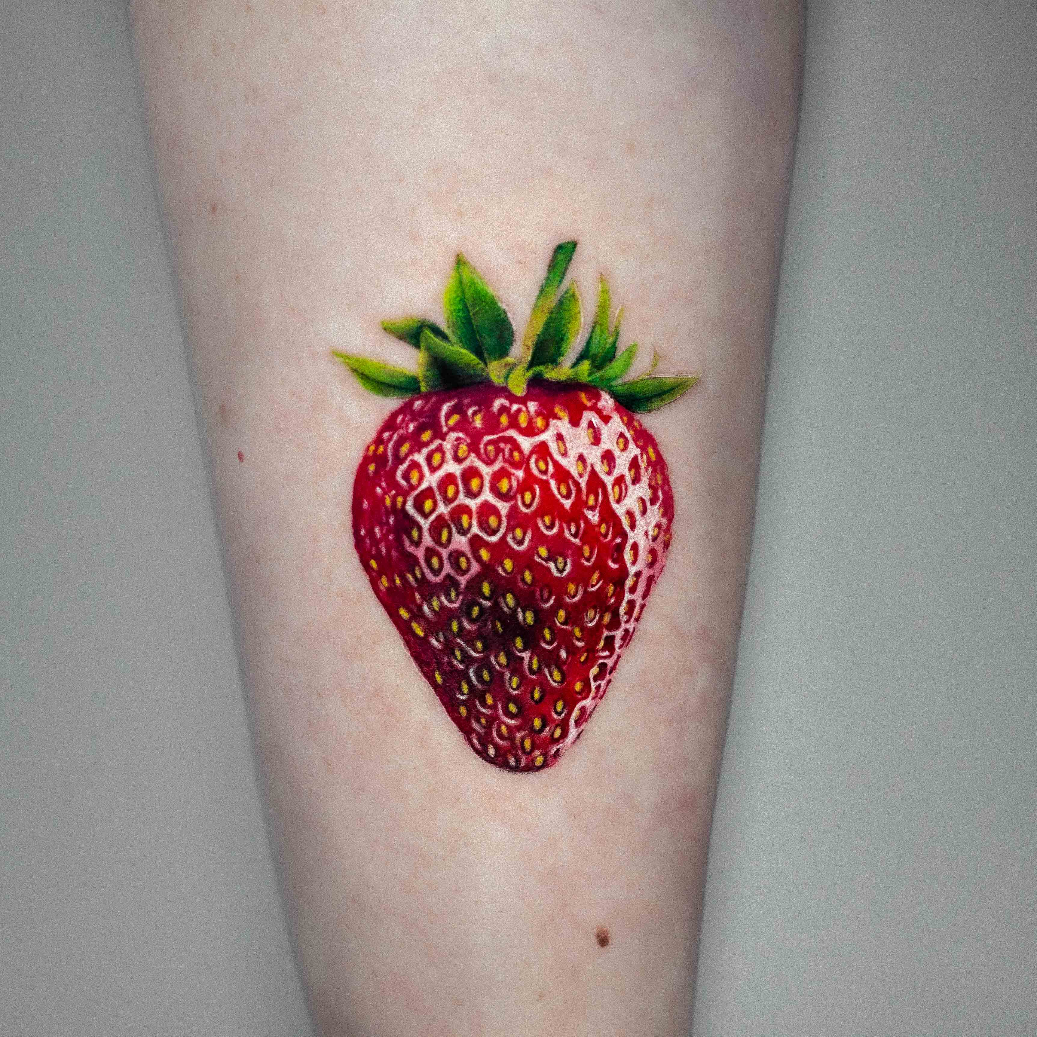 ג׳ון בוי קעקועים - קעקוע צבעוני - Colorful - John Boy Tattoo