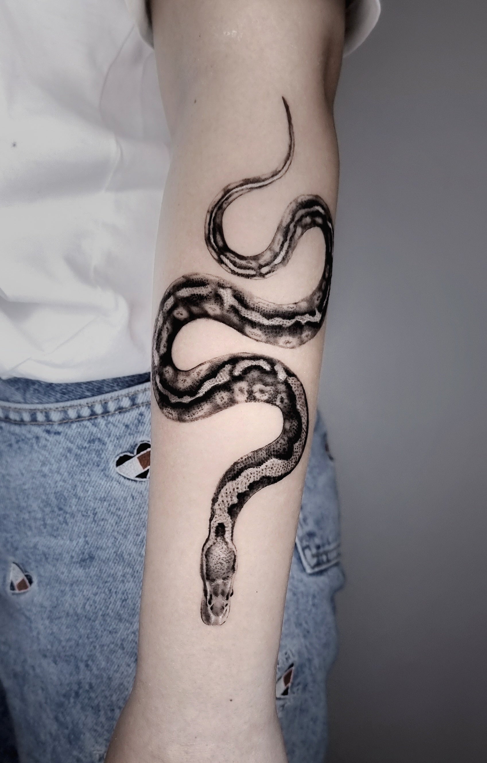 Nikita Dmitriev - ניקיטה דימטרייב - John Boy Tattoo