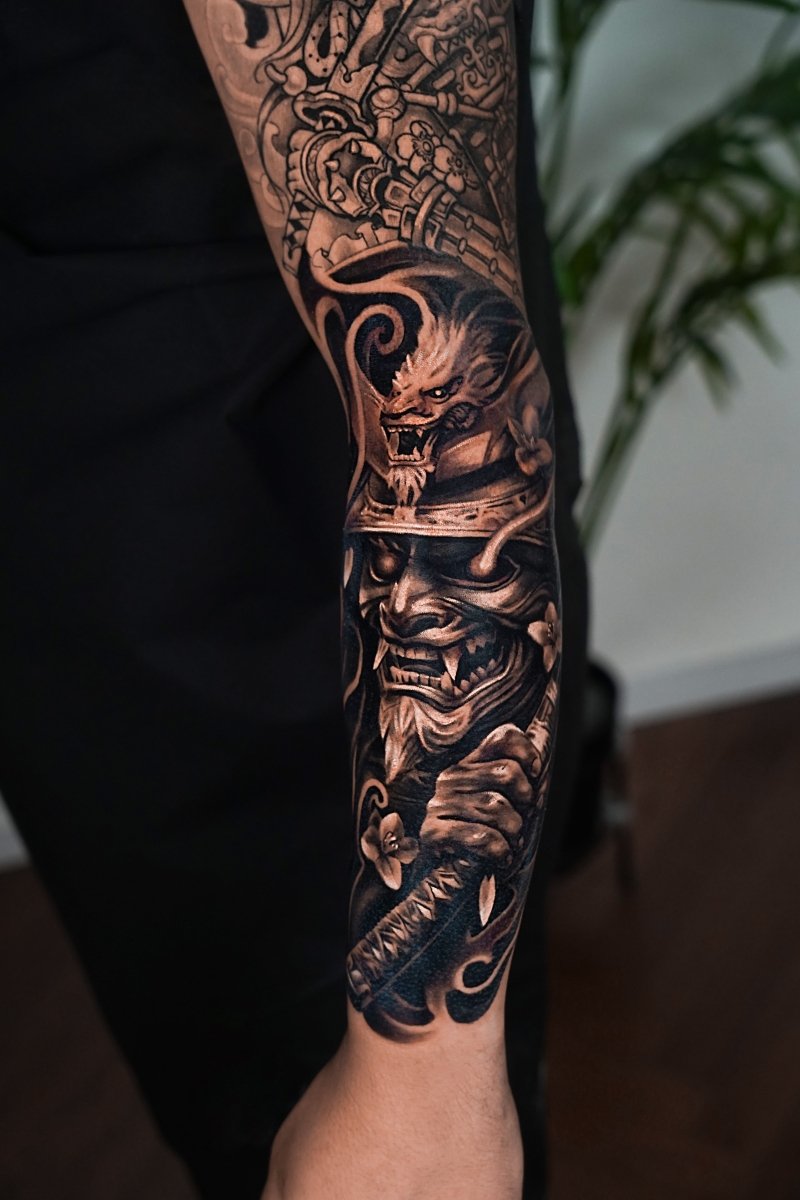 Nikita Dmitriev - ניקיטה דימטרייב - John Boy Tattoo