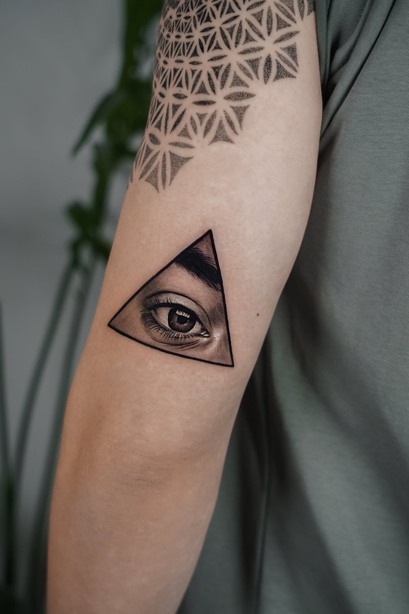 Ofir Meishar - אופיר מיישר - John Boy Tattoo
