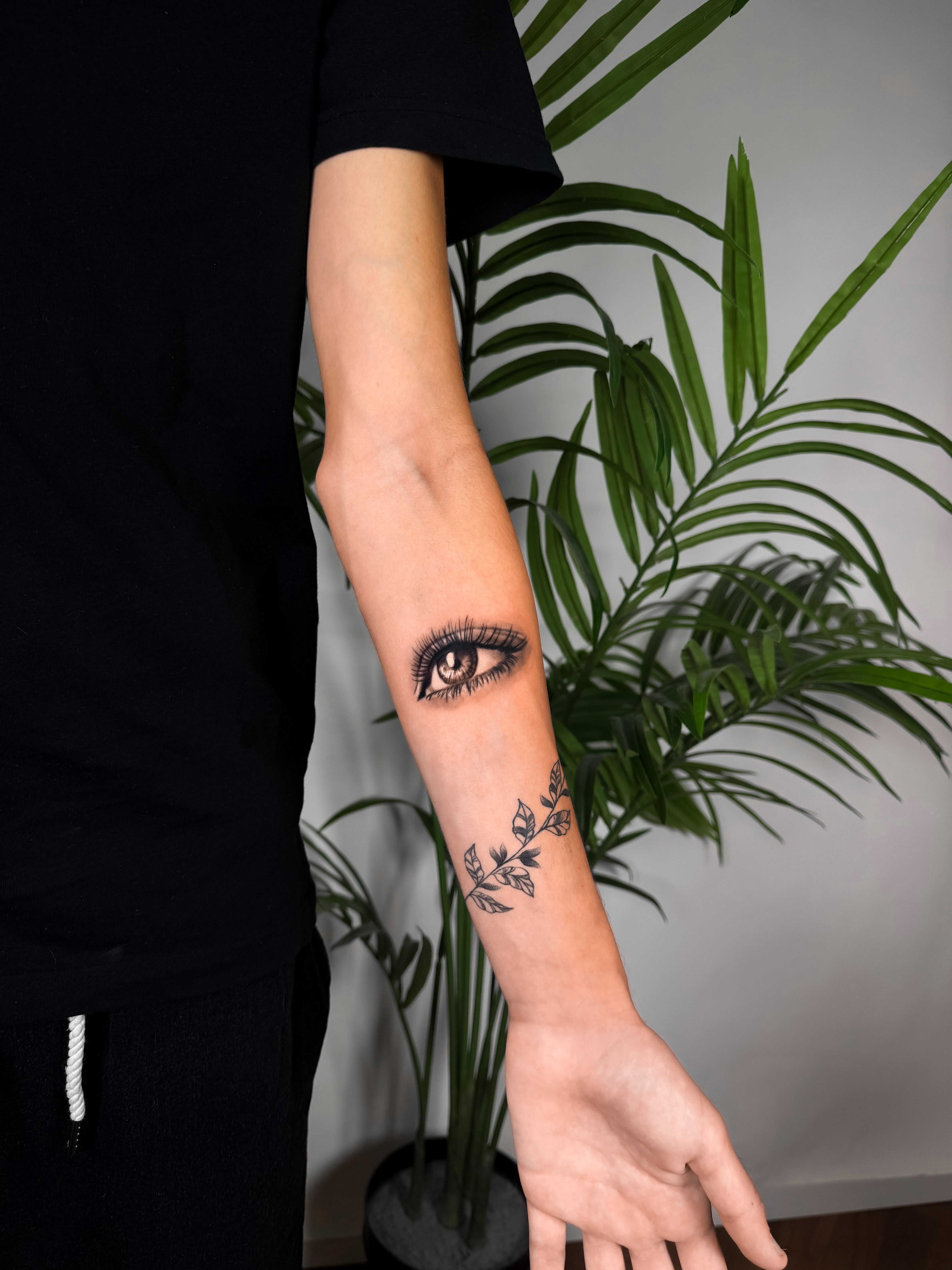 Omri Ben Harosh - עומרי בן הרוש - John Boy Tattoo