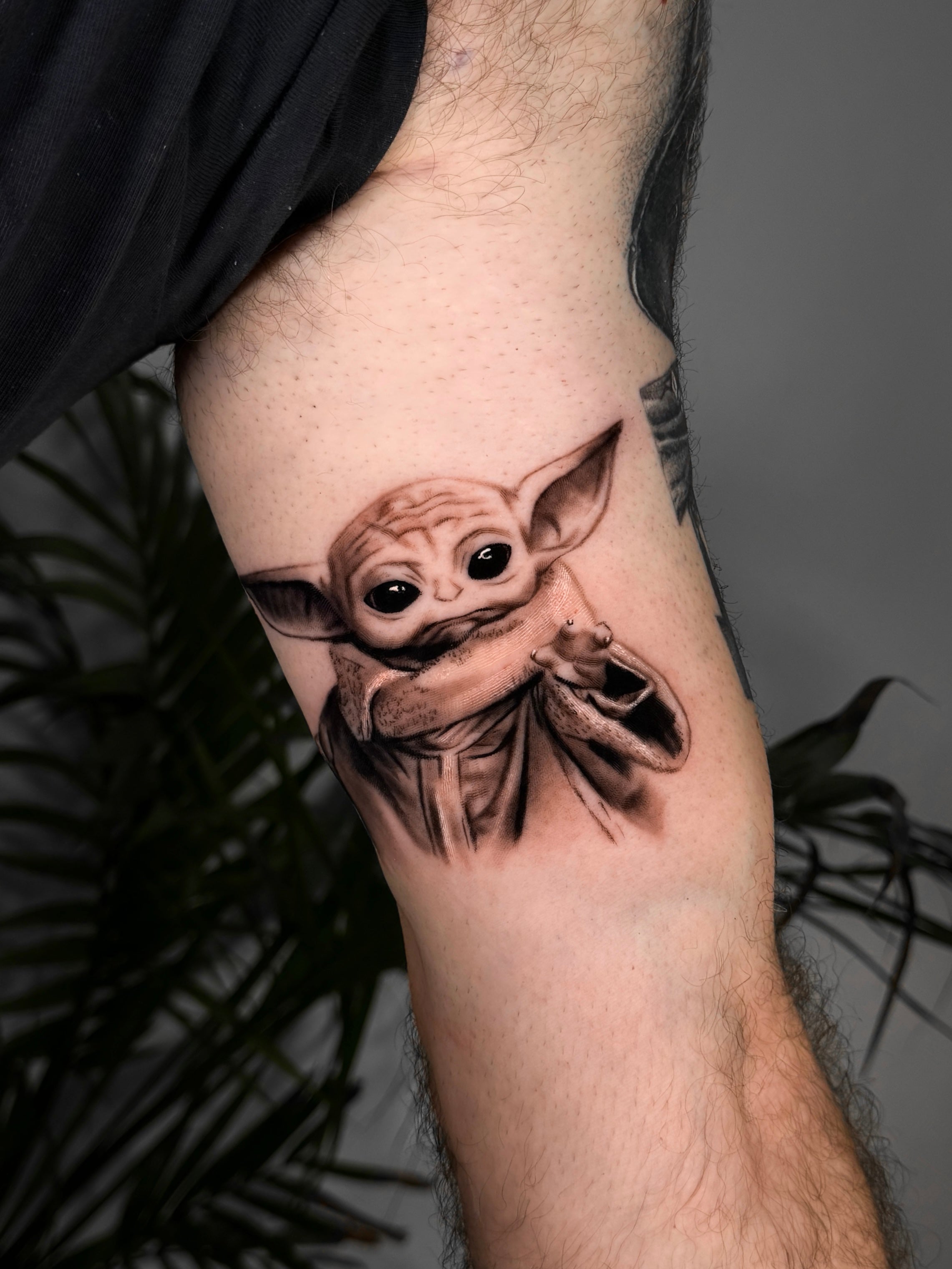 Omri Ben Harosh - עומרי בן הרוש - John Boy Tattoo