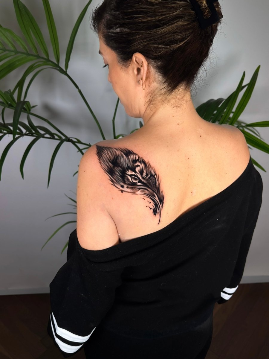 Omri Ben Harosh - עומרי בן הרוש – קעקוע מקצועי בסטודיו John Boy Tattoo תל אביב