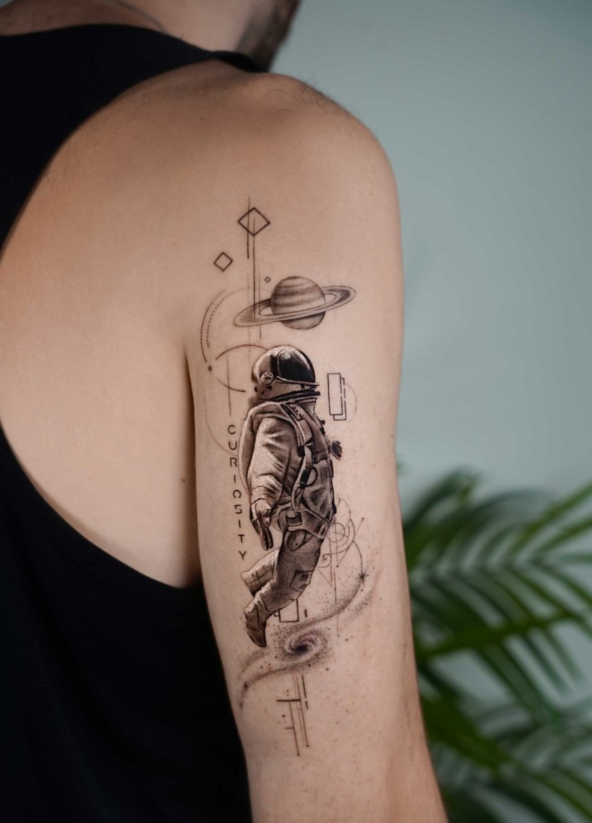 Vika Moshyna - ויקה מושינה – קעקוע מקצועי בסטודיו John Boy Tattoo תל אביב