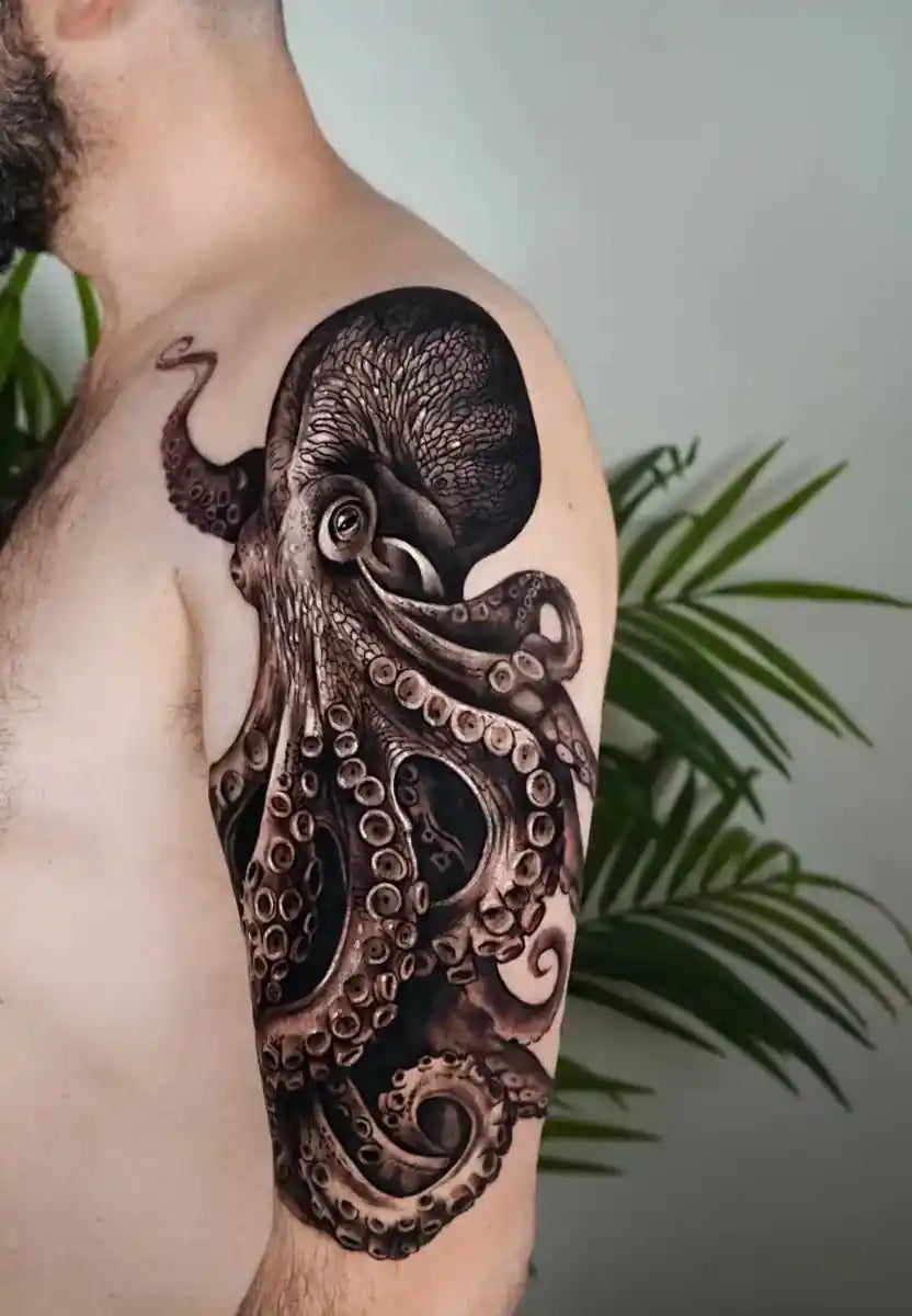 Vika Moshyna - ויקה מושינה – קעקוע מקצועי בסטודיו John Boy Tattoo תל אביב