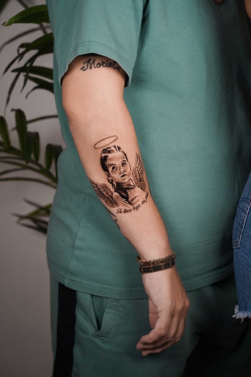 Vika Moshyna - ויקה מושינה – קעקוע מקצועי בסטודיו John Boy Tattoo תל אביב